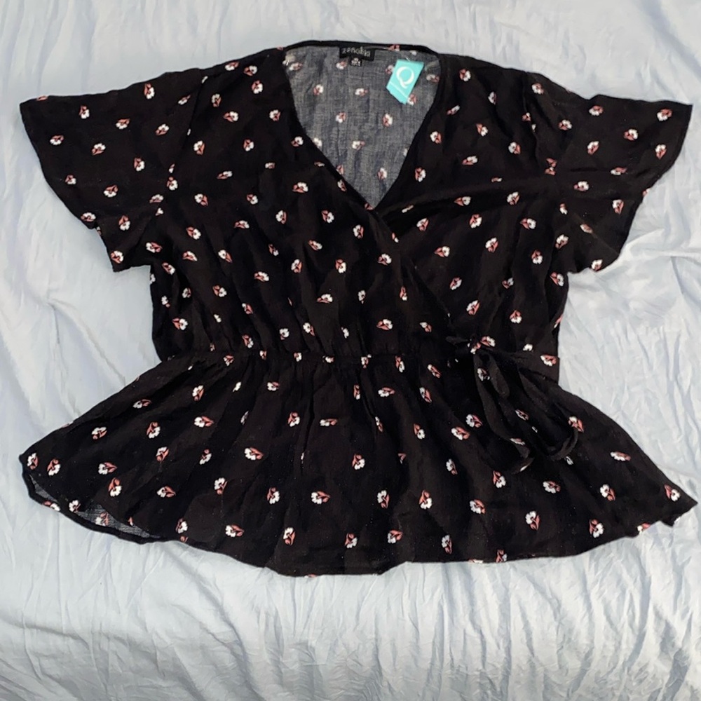Zenobia dressy top